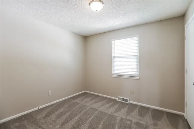 $1,795 | 1417 North Millburn Avenue, Independence, MO 64056