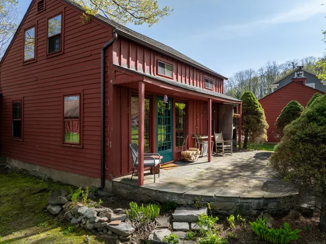 $550,000 | 16 Highway 63, Canaan, CT 06031