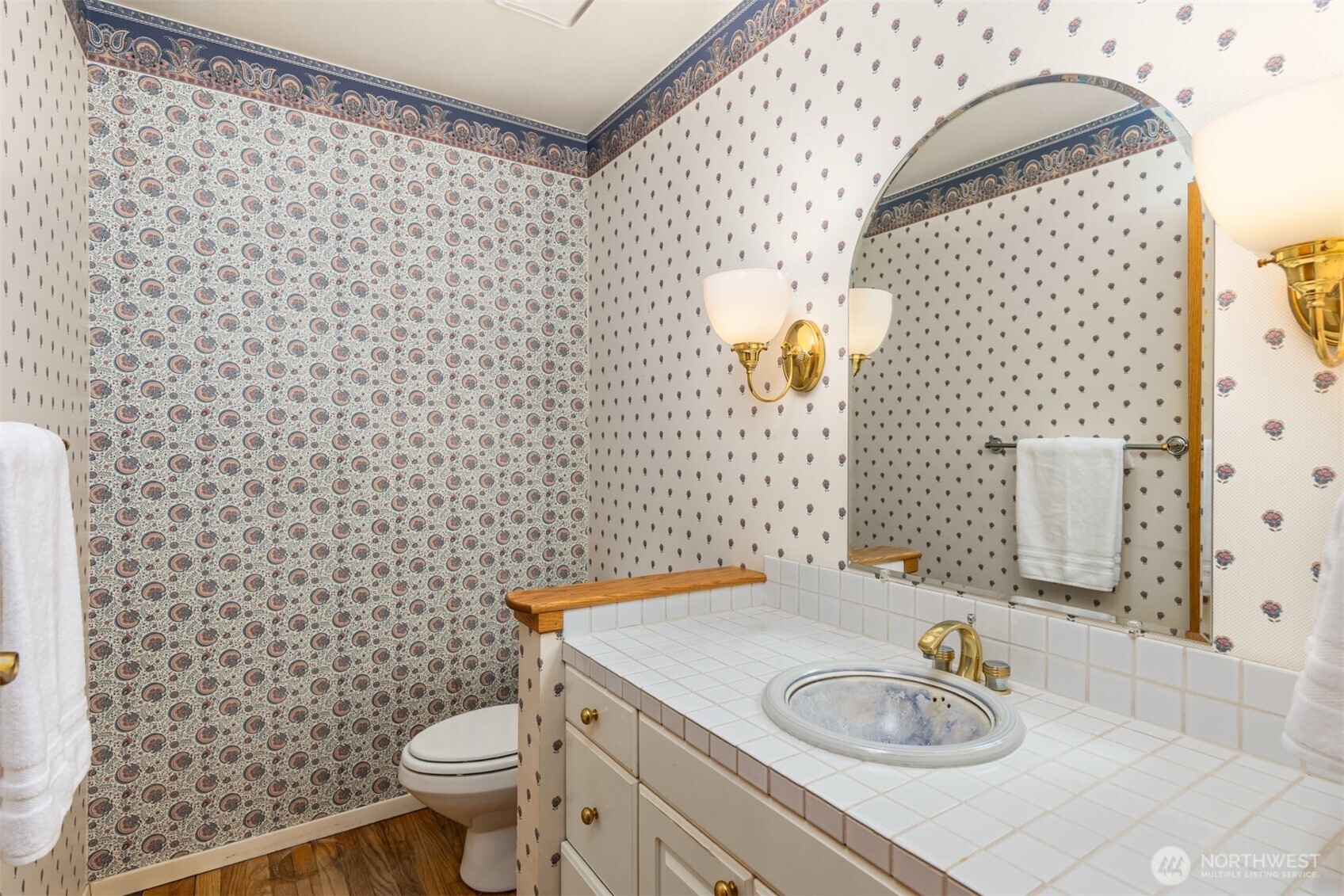 4331 Northeast Rhodes End Road Bainbridge Island, WA 98110 - Photo 20 of 29 Gallery Image 20