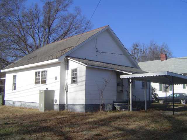 114 Locust Street Clinton, SC 29325 - Photo 7 of 8 Gallery Image 7