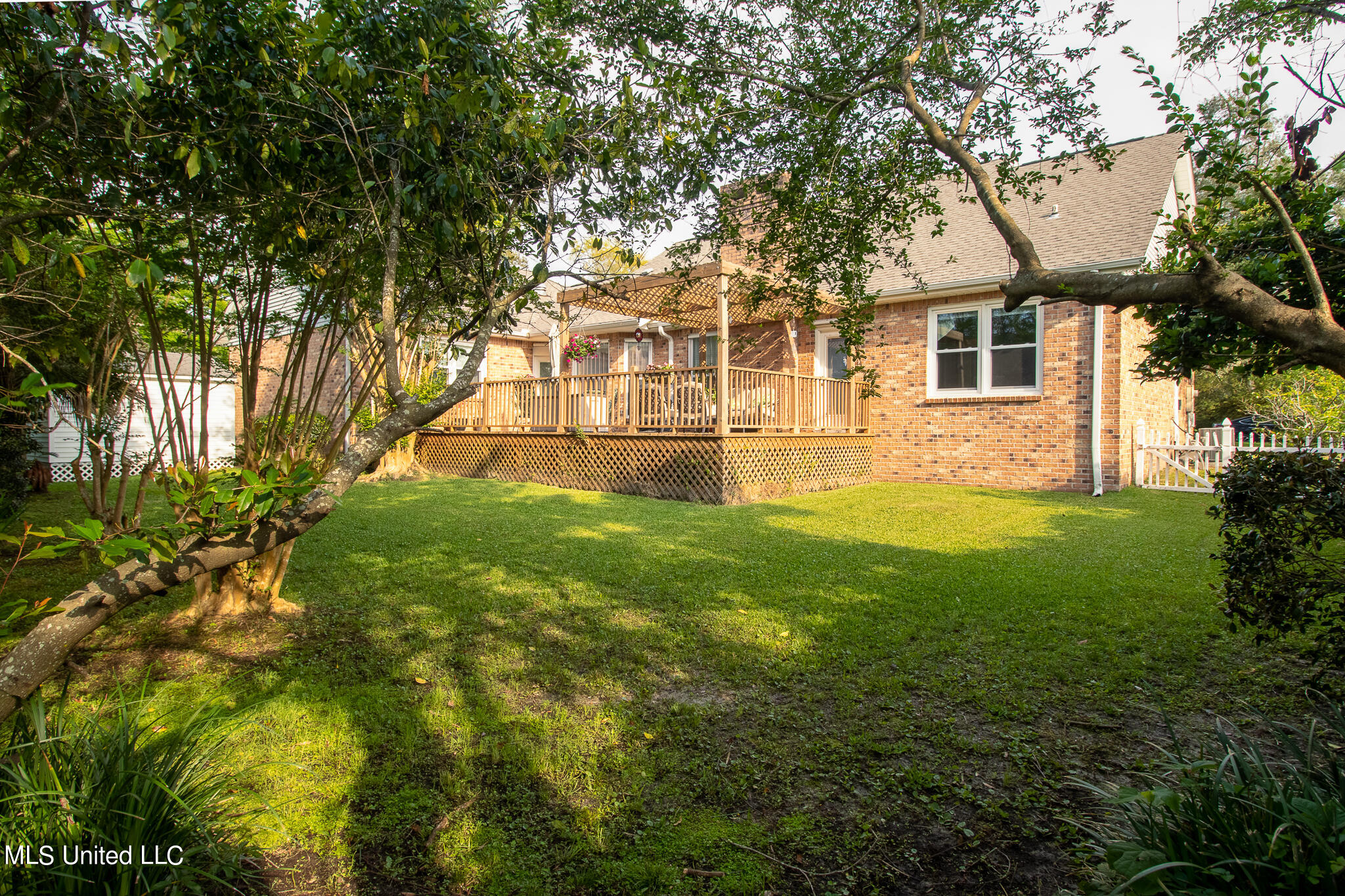2565 Spring Ridge Drive Biloxi, MS 39531 - Photo 2 of 32 2565 Spring Ridge-117000-3