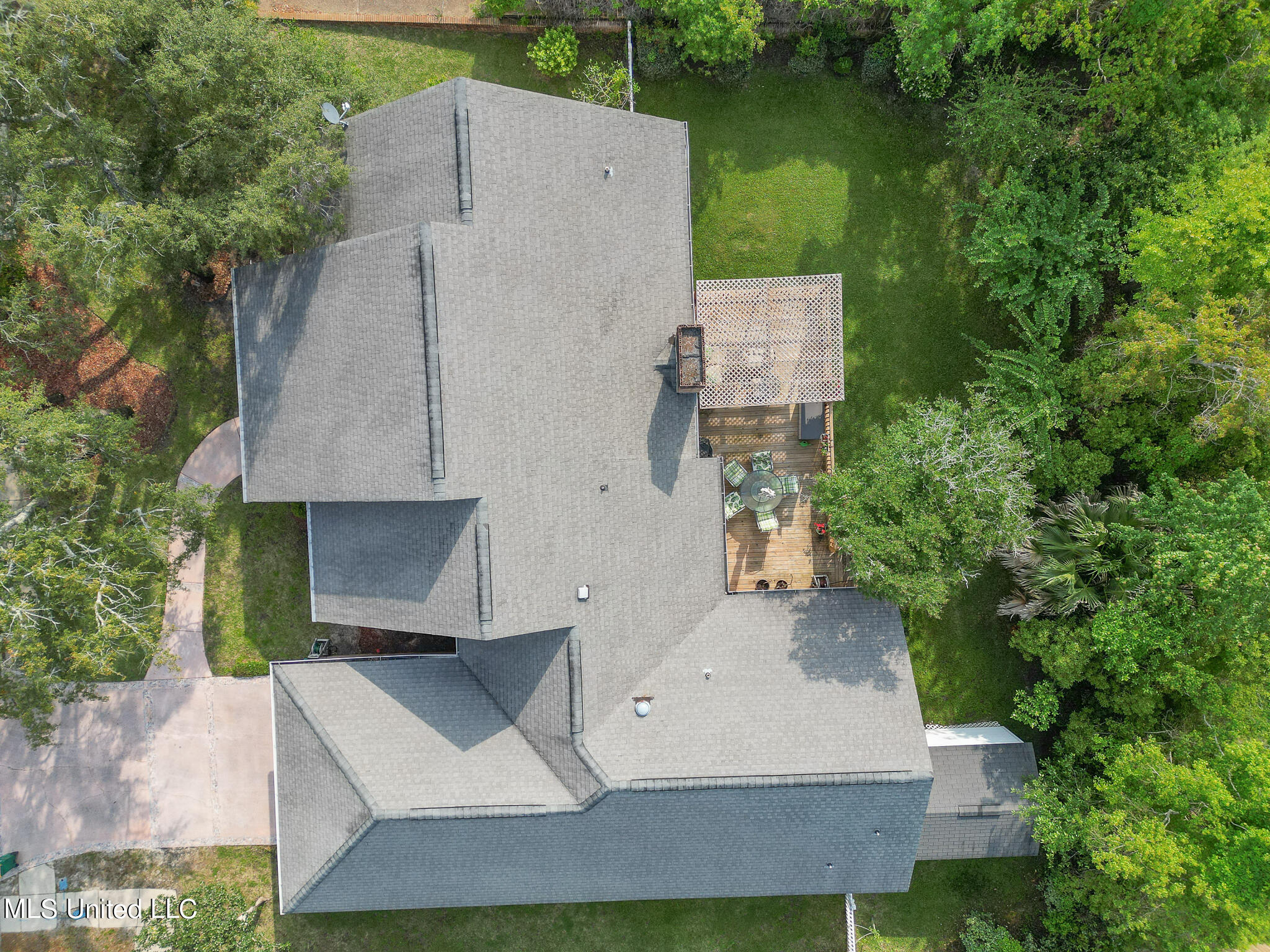 2565 Spring Ridge Drive Biloxi, MS 39531 - Photo 5 of 32 2565 Spring Ridge-117003-2
