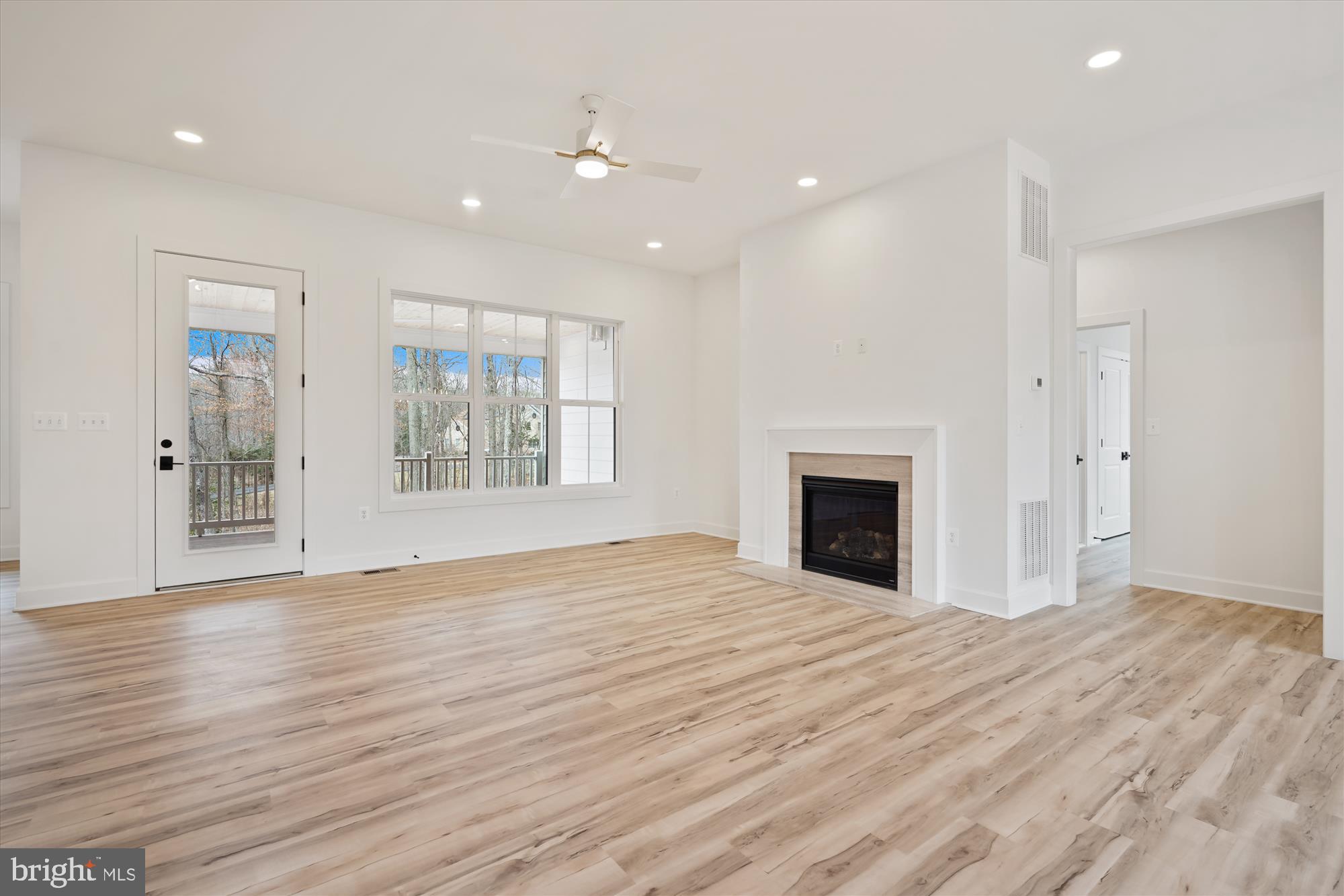 16510 Gaines Road Broad Run, VA 20137 - Photo 53 of 71 Living Room