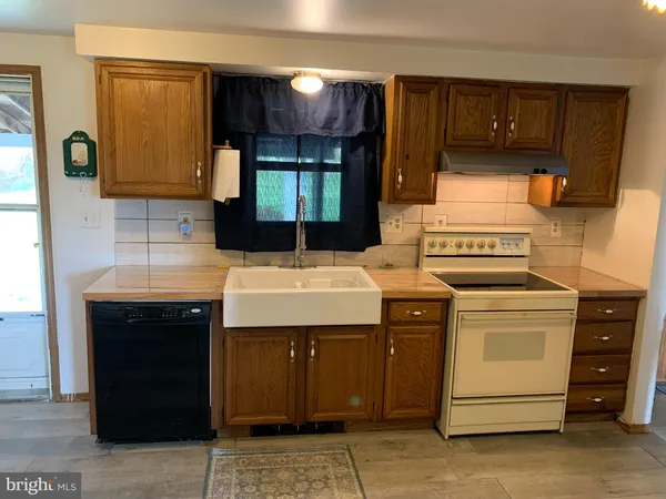 $175,000 | 444 Dreibelbis Mill Road, Shoemakersville, PA 19555