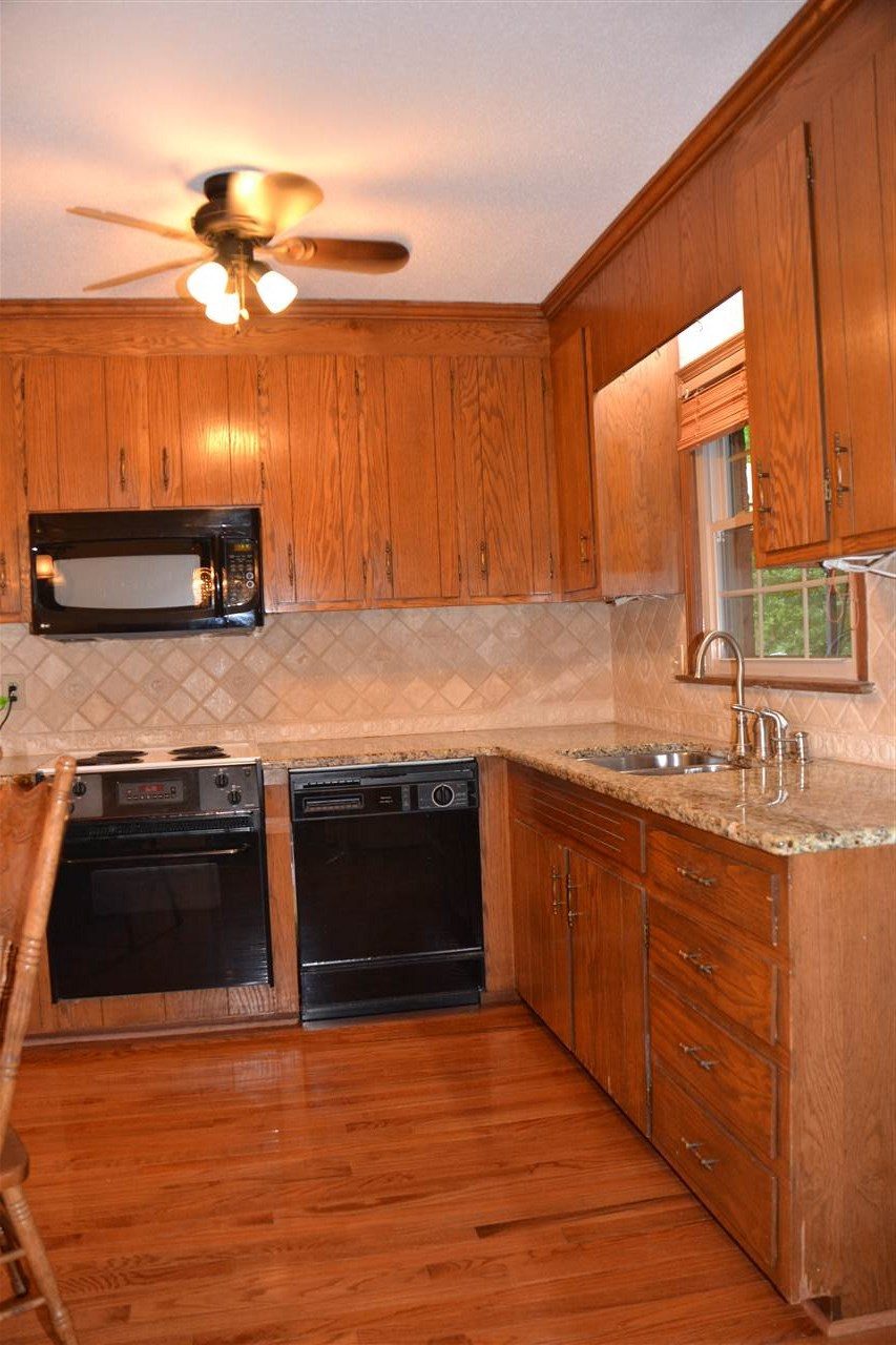 404 Oakridge Road Cary, NC 27511 - Photo 6 of 25 Photo 6