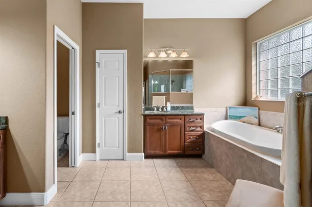 $550,000 | 4028 Castlewood Road, Seffner, FL 33584