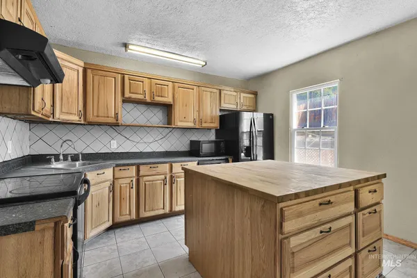 $335,000 | 808 North A Street, Parma, ID 83660