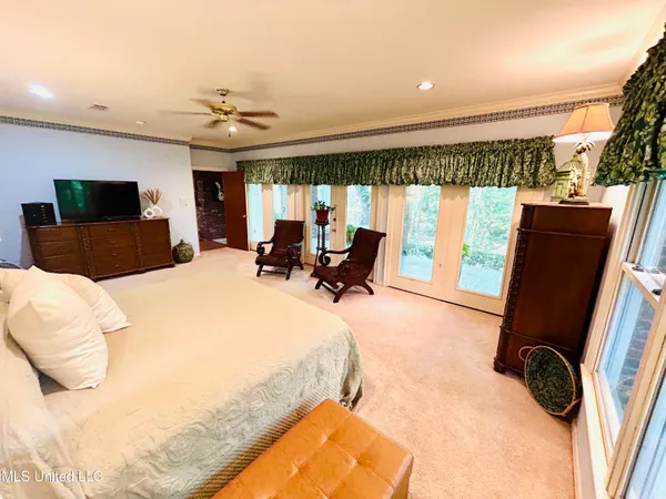 $450,000 | 11 Aberdeen Road, Natchez, MS 39120