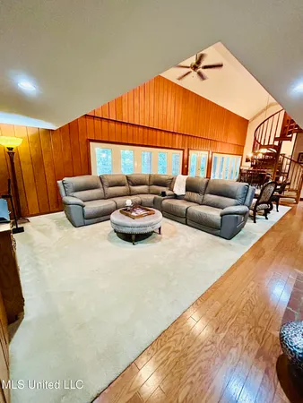 $450,000 | 11 Aberdeen Road, Natchez, MS 39120
