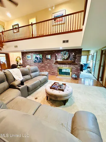 $450,000 | 11 Aberdeen Road, Natchez, MS 39120