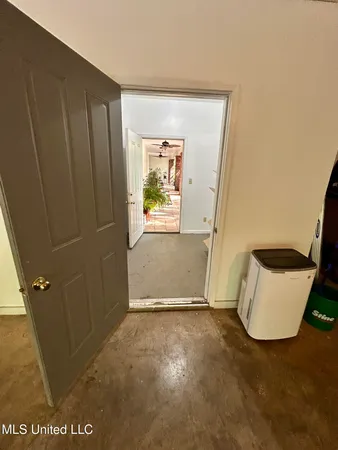 $450,000 | 11 Aberdeen Road, Natchez, MS 39120