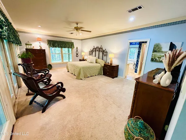 $450,000 | 11 Aberdeen Road, Natchez, MS 39120