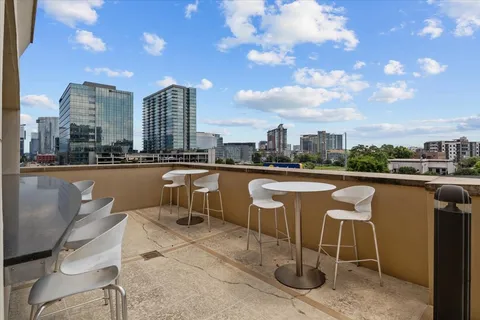$400,000 | 1510 Demonbreun Street, Unit 512, Nashville, TN 37203