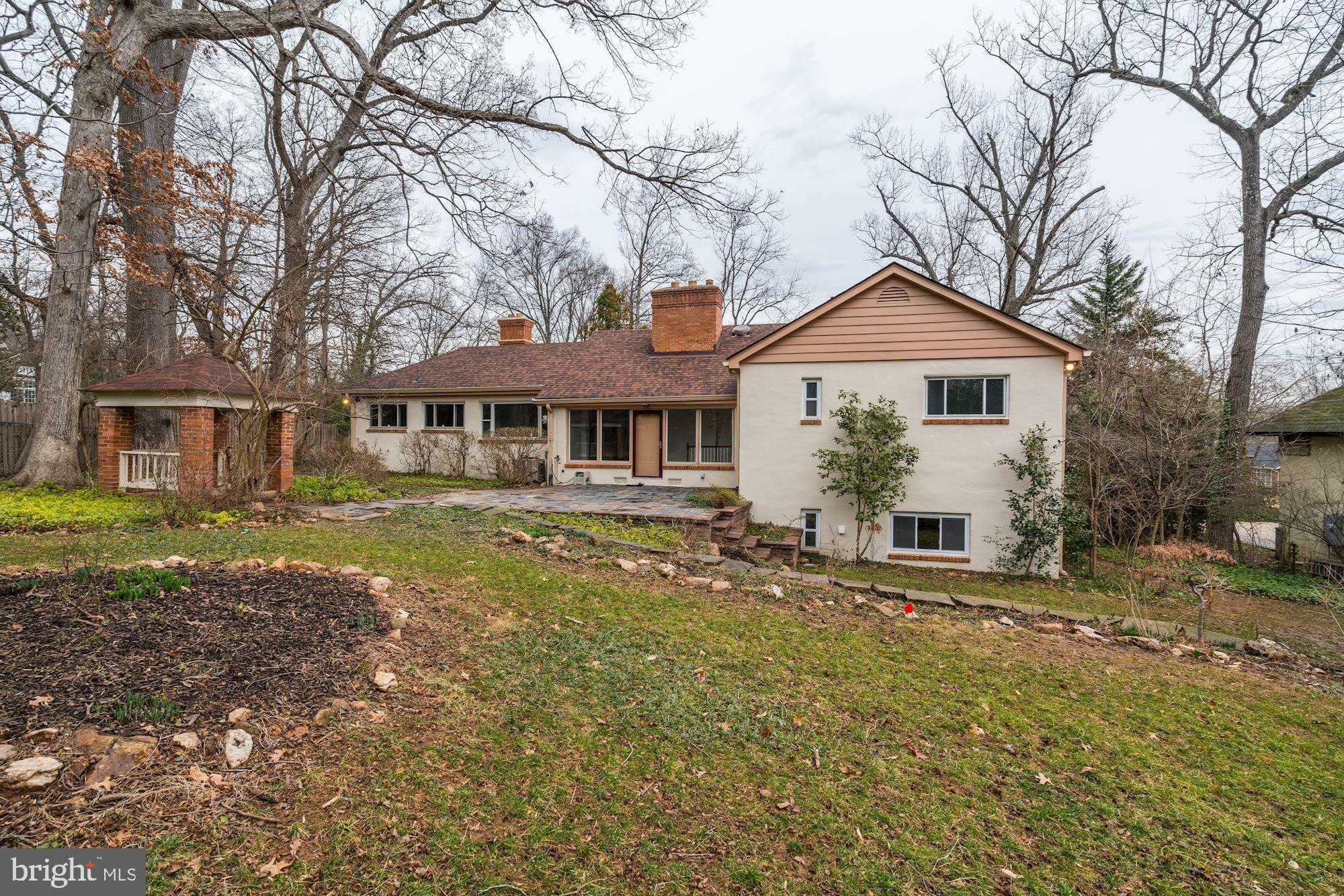 6520 Greentree Road Bethesda, MD 20817 - Photo 24 of 25 Large Backyard