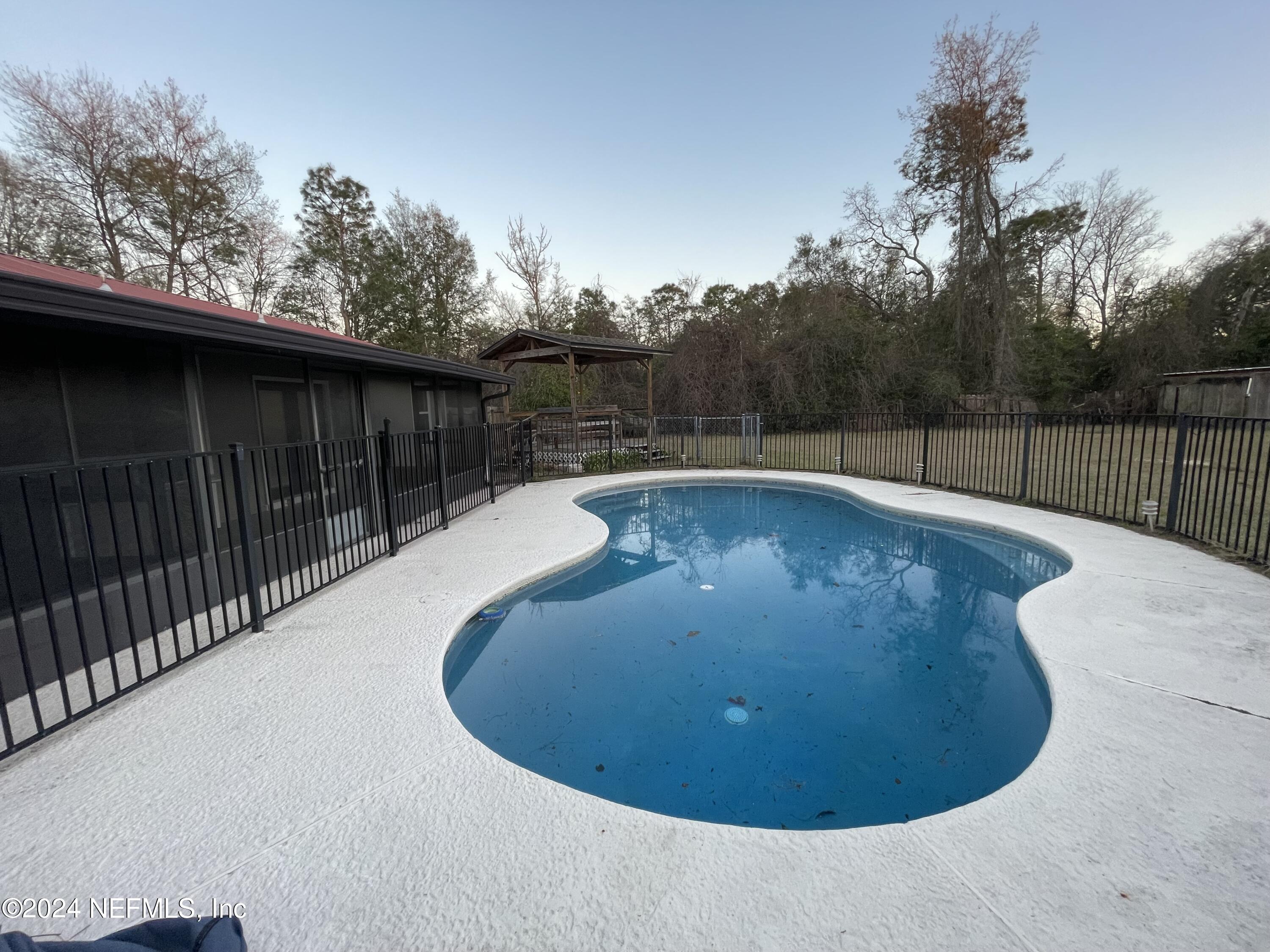 4535 Chipmunk Road Middleburg, FL 32068 - Photo 25 of 26 a view of a swimming pool