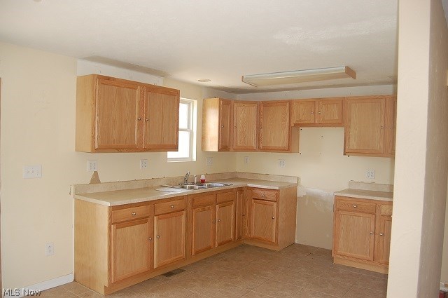 1522 Sunnyacres Road Akron, OH 44321 - Photo 4 of 15