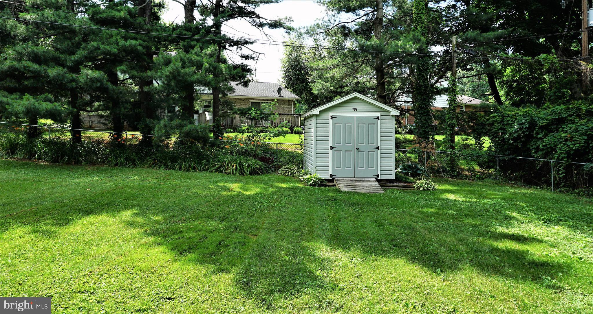578 Edgewood Road York, PA 17402 - Photo 14 of 43 New shed