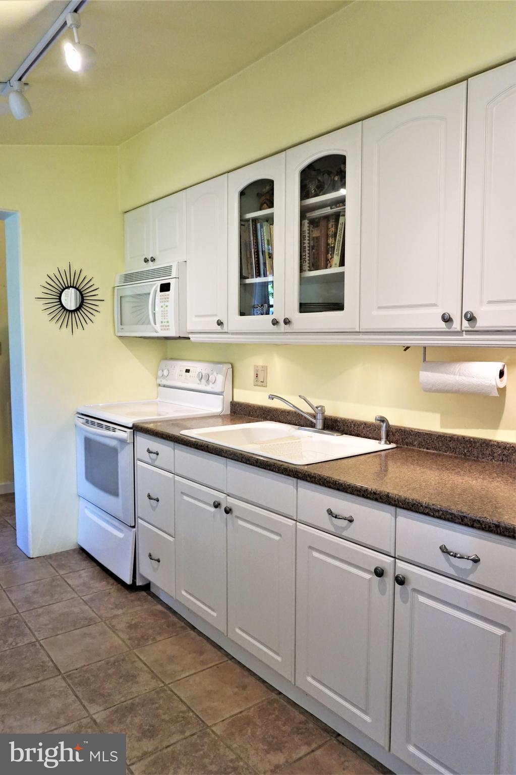 578 Edgewood Road York, PA 17402 - Photo 31 of 43 Gallery Image 31