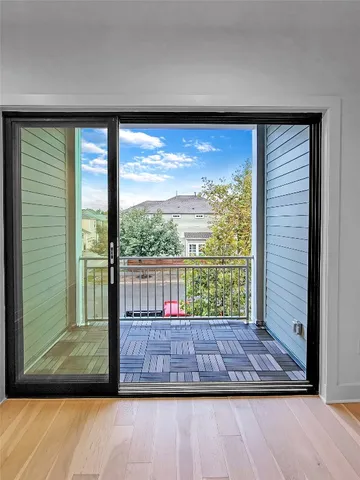 $3,900 | 3807 Threadgill Street, Austin, TX 78723