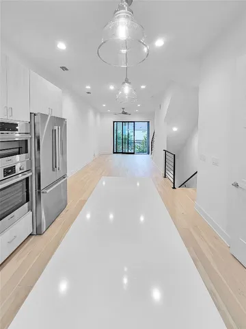 $3,900 | 3807 Threadgill Street, Austin, TX 78723