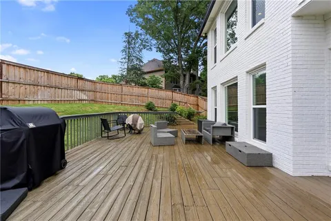 $614,000 | 4221 Willow Oak Drive, Gainesville, GA 30506