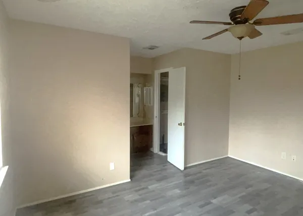 $2,000 | 17323 Camberwell Green Lane, Houston, TX 77070