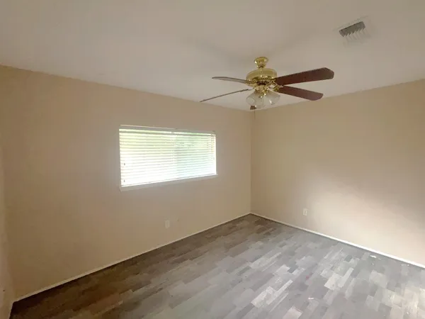 $2,000 | 17323 Camberwell Green Lane, Houston, TX 77070