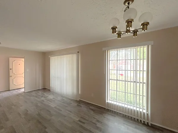 $2,000 | 17323 Camberwell Green Lane, Houston, TX 77070