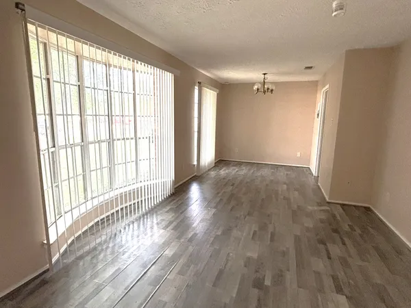 $2,000 | 17323 Camberwell Green Lane, Houston, TX 77070