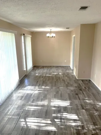 $2,000 | 17323 Camberwell Green Lane, Houston, TX 77070