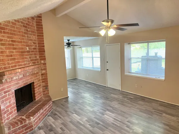 $2,000 | 17323 Camberwell Green Lane, Houston, TX 77070