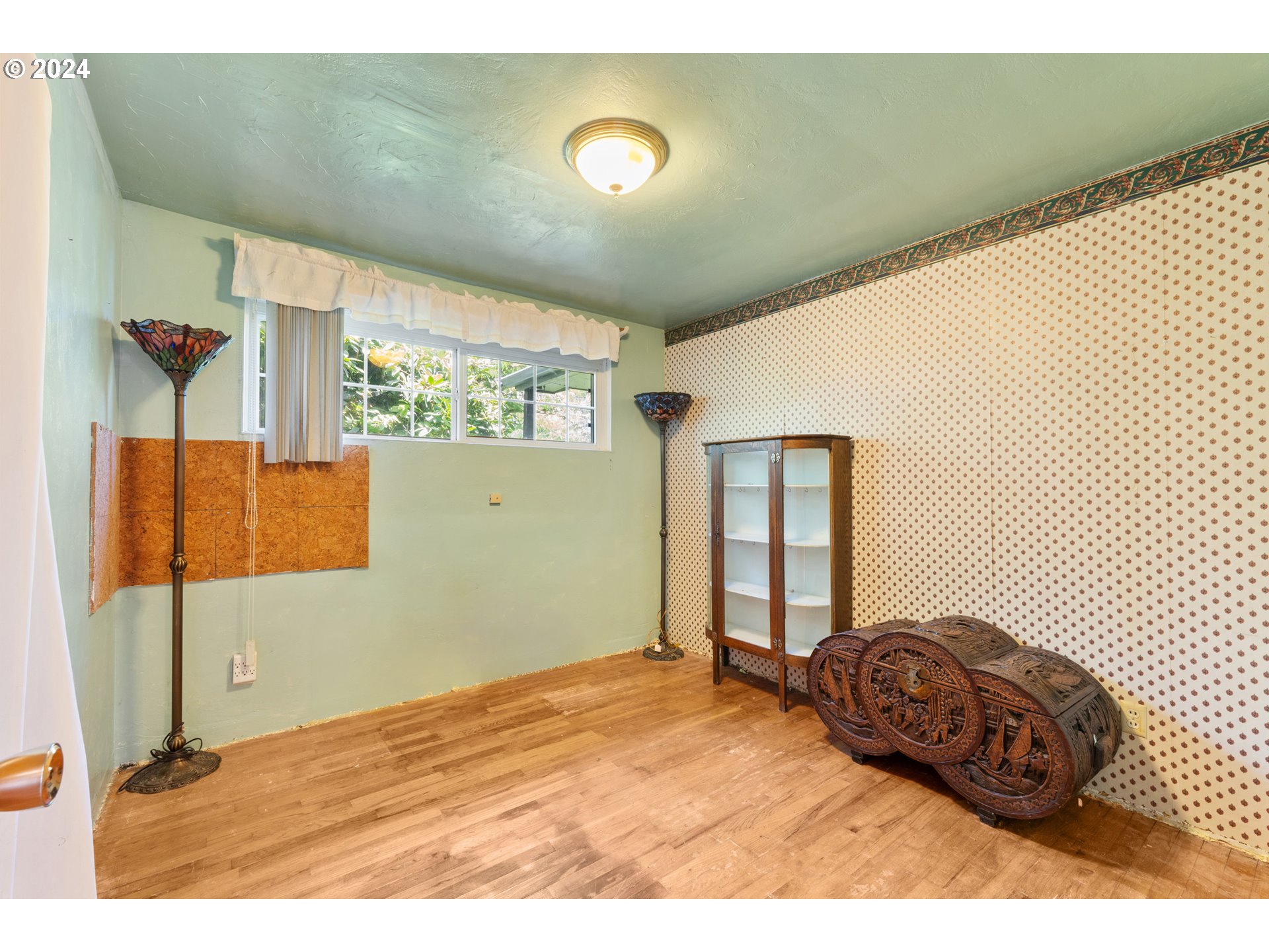 1042 Cal Young Road Eugene, OR 97401 - Photo 24 of 44 Gallery Image 24