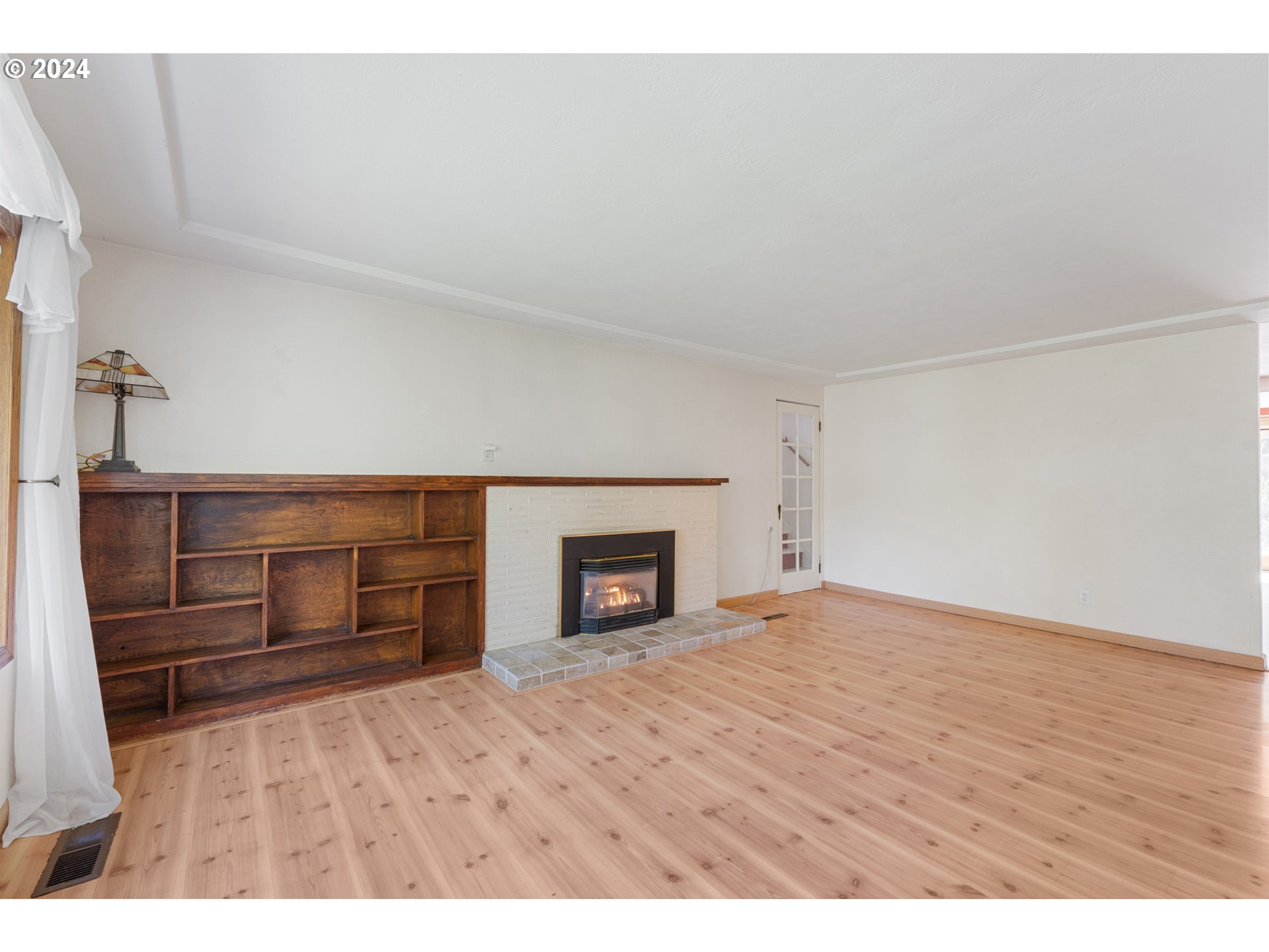 1042 Cal Young Road Eugene, OR 97401 - Photo 10 of 44 Gallery Image 10