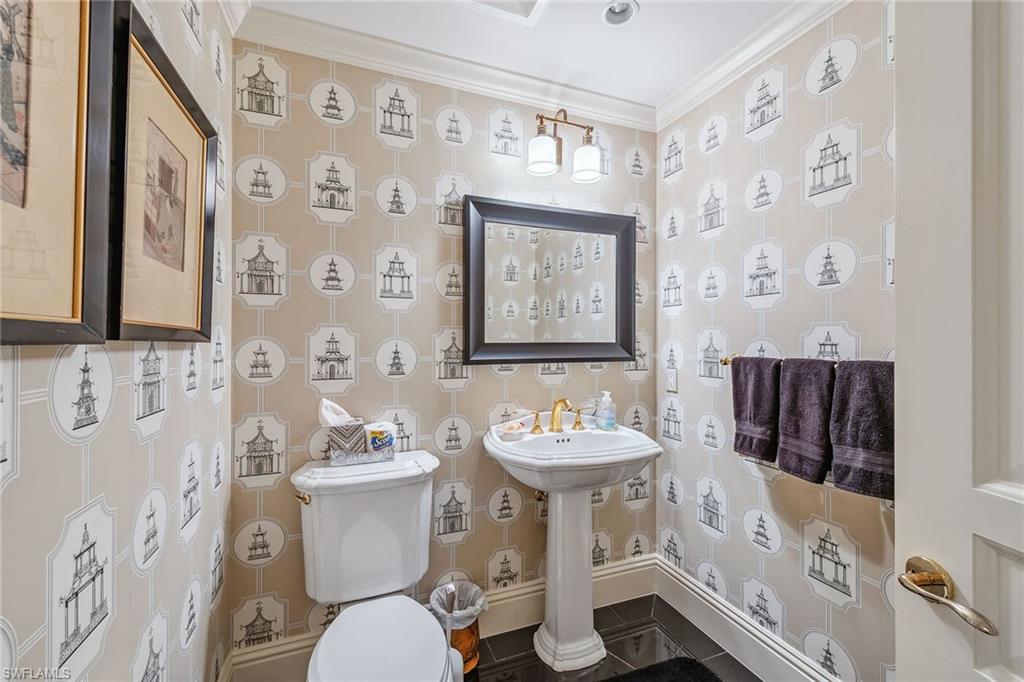 8787 Bay Colony Drive, Unit 903 Naples, FL 34108 - Photo 28 of 33