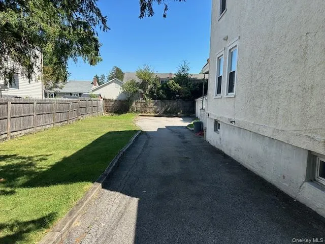 a view of an outdoor space