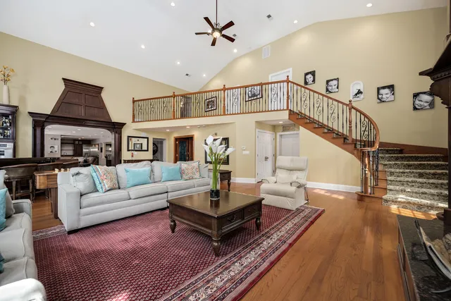 $2,900,000 | 2851 West Rascher Avenue, Chicago, IL 60625