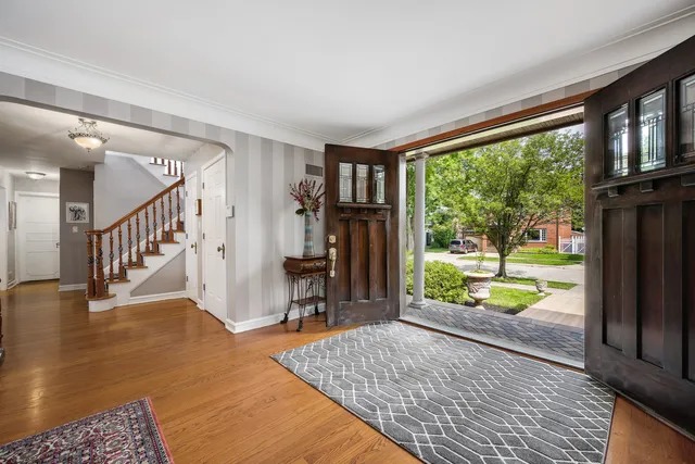 $2,900,000 | 2851 West Rascher Avenue, Chicago, IL 60625