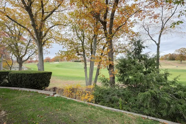 $1,795,000 | 55 Fairgreen Place, Unit 55, Brookline, MA 02467