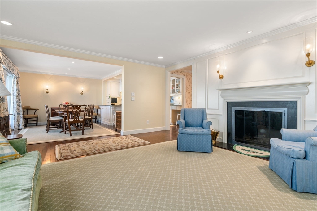 55 Fairgreen Place, Unit 55 Brookline, MA 02467 - Photo 9 of 24