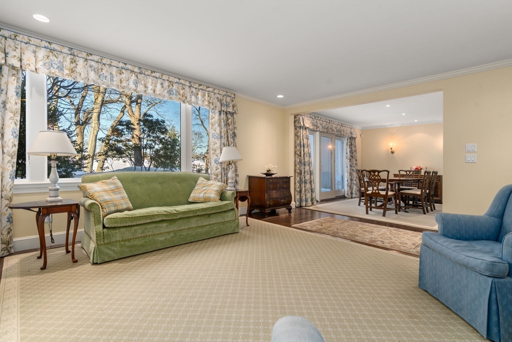 55 Fairgreen Place, Unit 55 Brookline, MA 02467 - Photo 10 of 24
