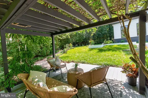 $2,499,900 | 4178 39th Street North, Arlington, VA 22207