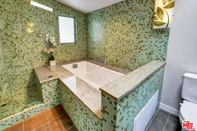 $12,000 | 2755 Carmar Drive, Los Angeles, CA 90046