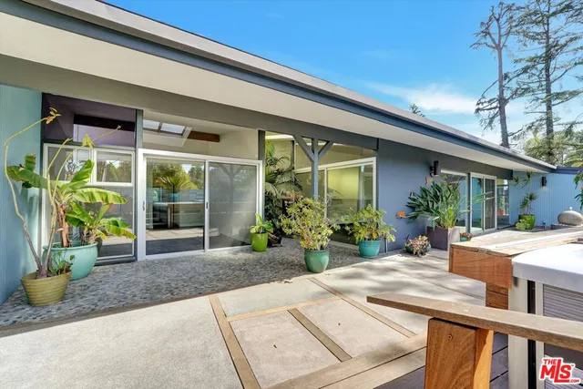 $12,000 | 2755 Carmar Drive, Los Angeles, CA 90046