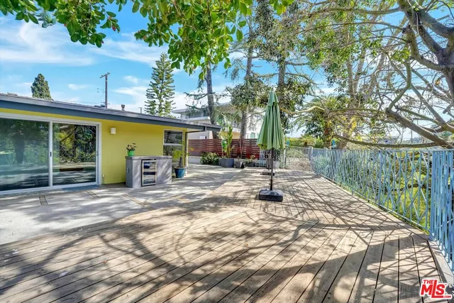 $12,000 | 2755 Carmar Drive, Los Angeles, CA 90046