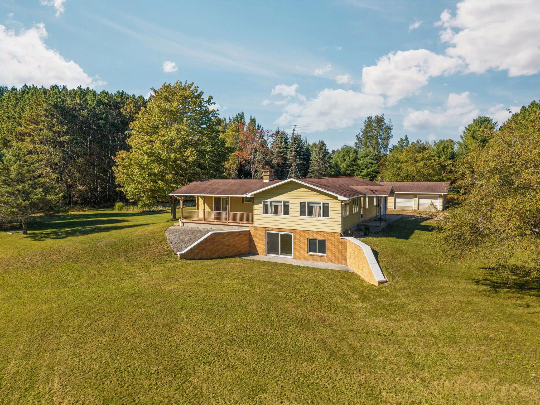 4200 Crofton Road South Boardman, MI 49680 - Photo 41 of 53 1951018-25865207-0283-4cd3-8ff5-d41f239ca1ab.JPG