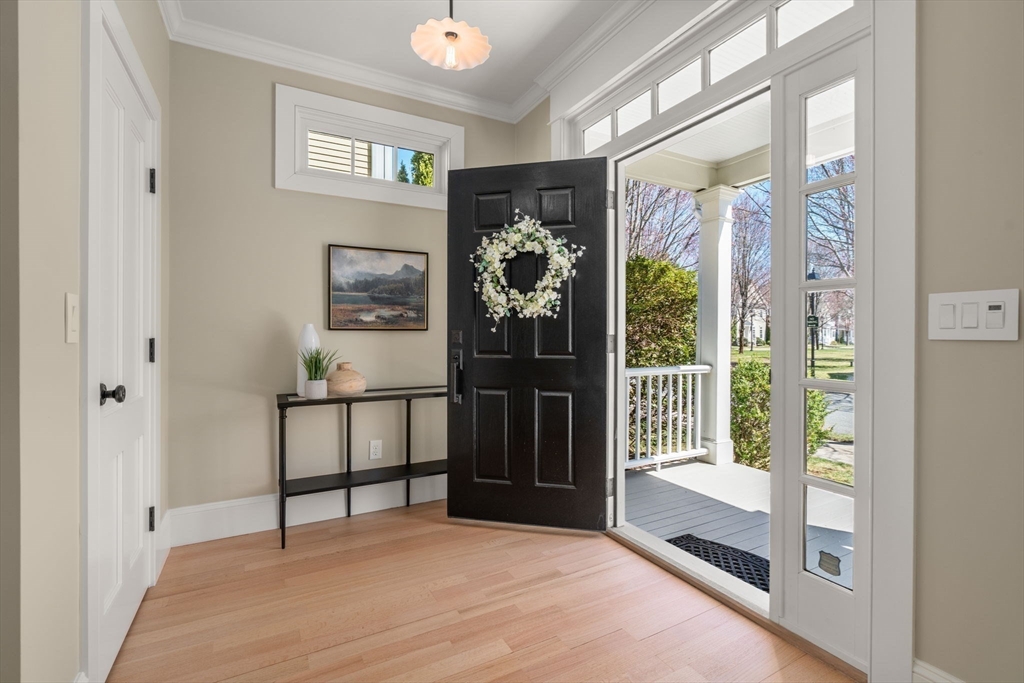 4 Maple Street, Unit 4 Medfield, MA 02052 - Photo 2 of 35