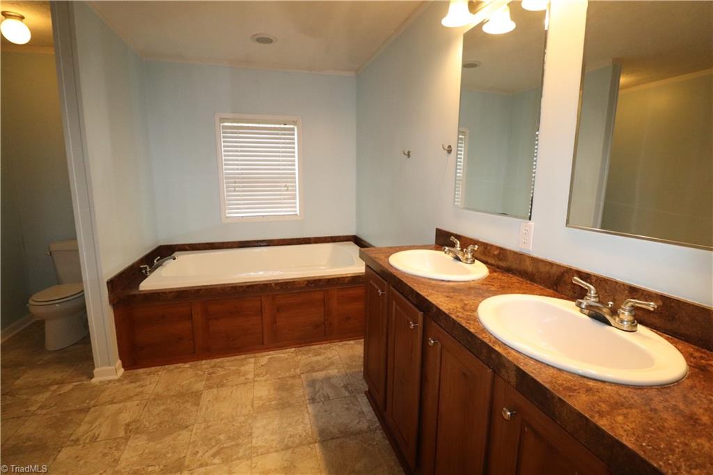 2302 Cid Road Lexington, NC 27292 - Photo 9 of 14 Gallery Image 9