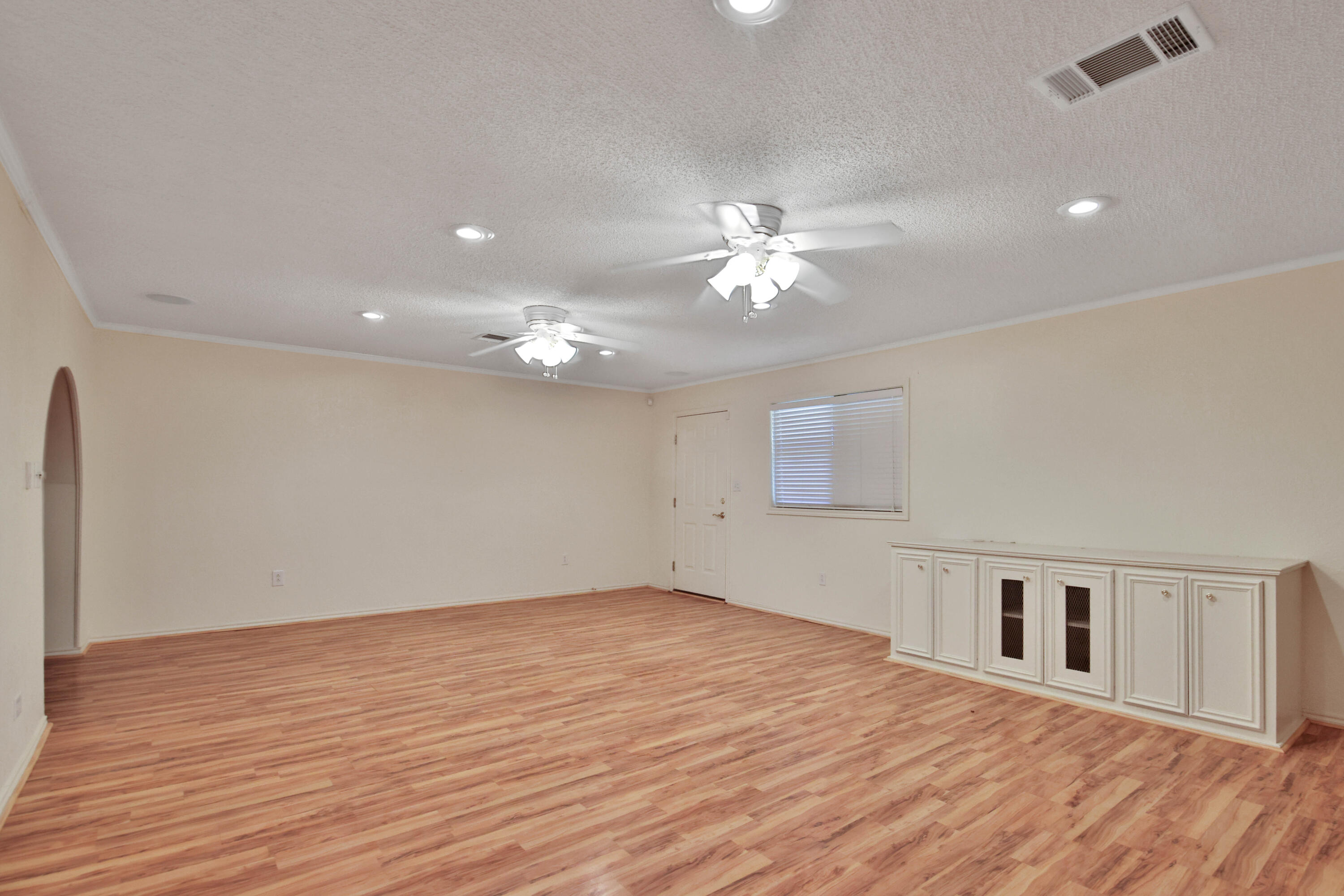 5013 57th Street Lubbock, TX 79414 - Photo 13 of 38 IMG_2765