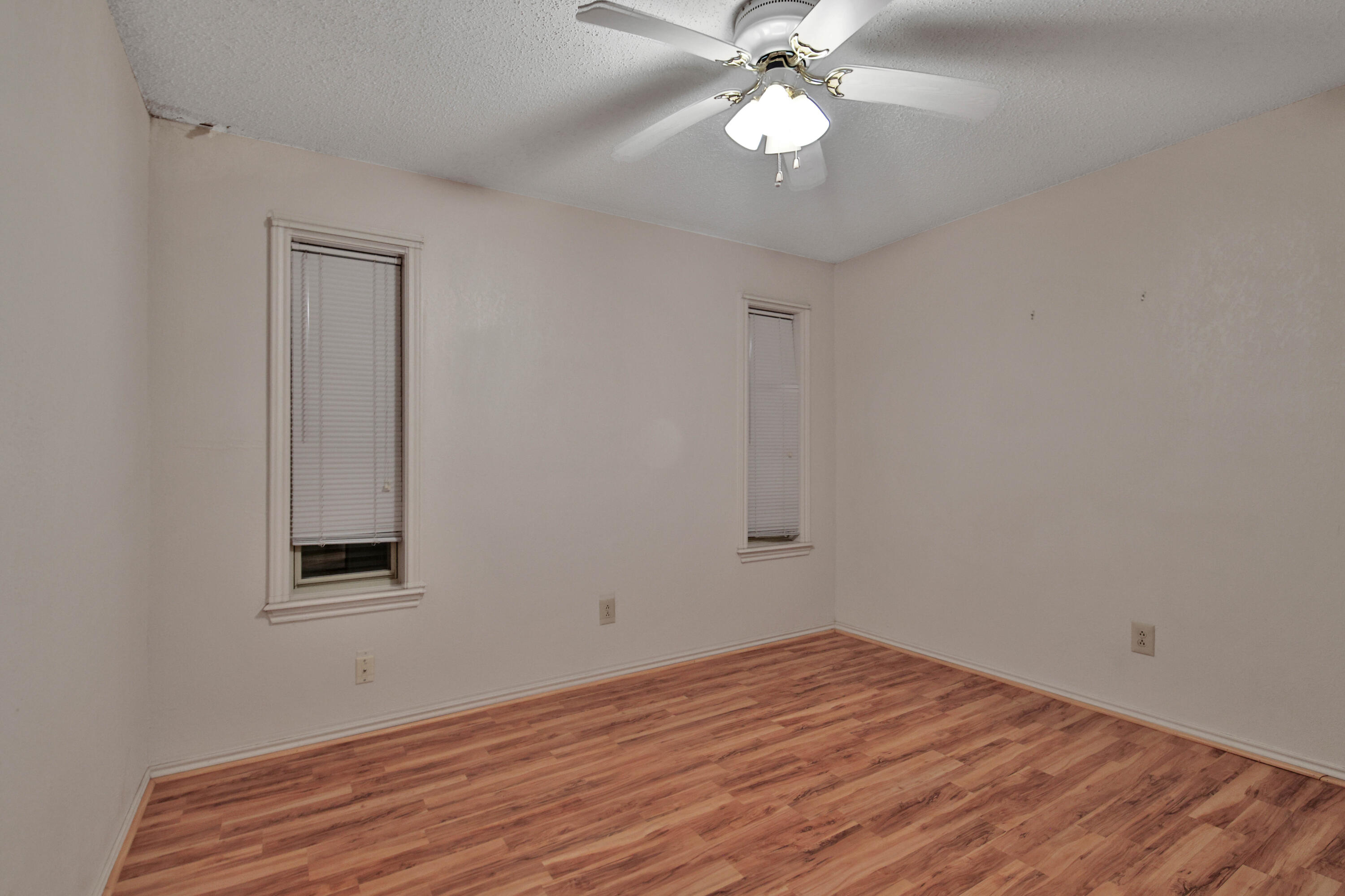 5013 57th Street Lubbock, TX 79414 - Photo 15 of 38 IMG_2767