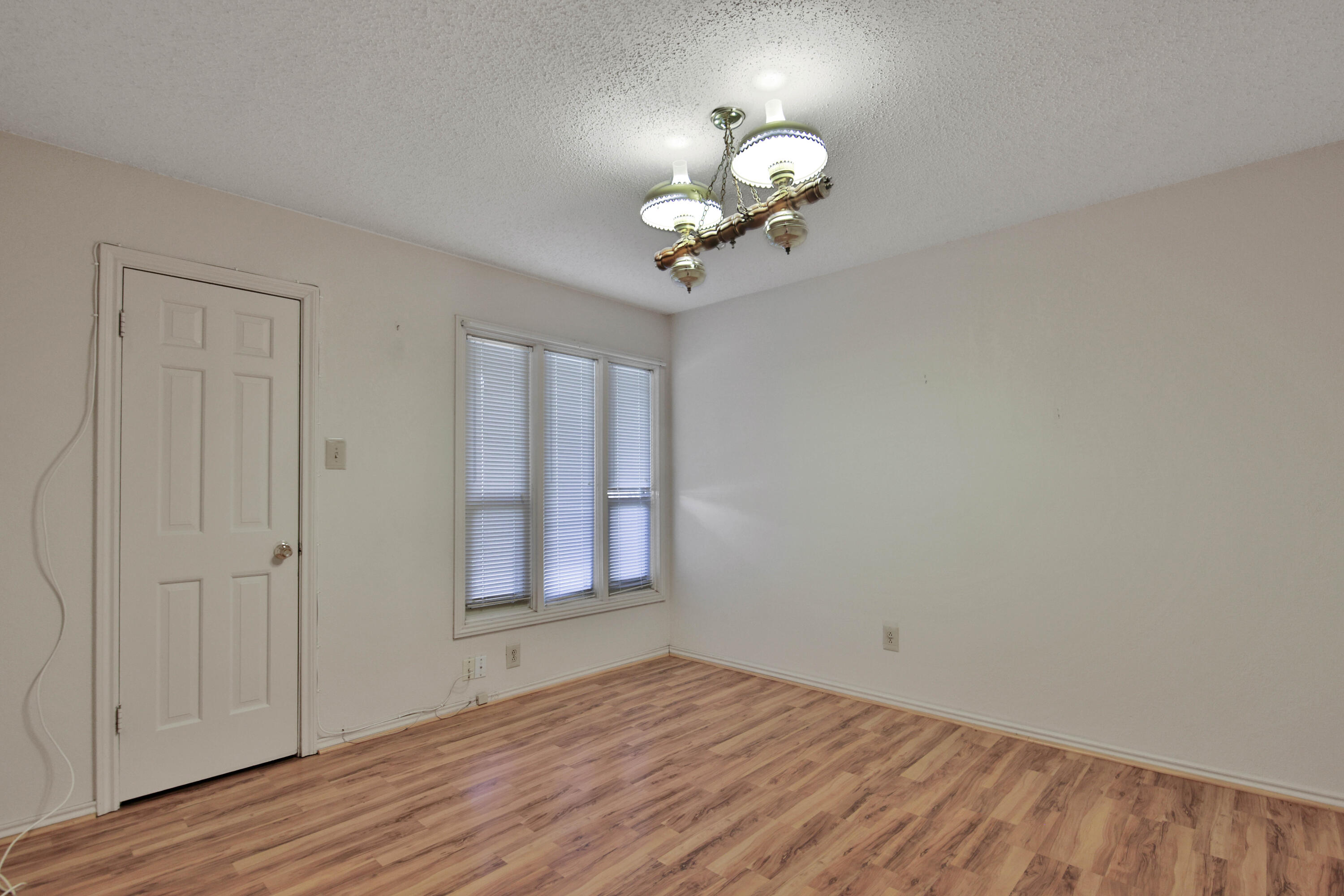 5013 57th Street Lubbock, TX 79414 - Photo 20 of 38 IMG_2772